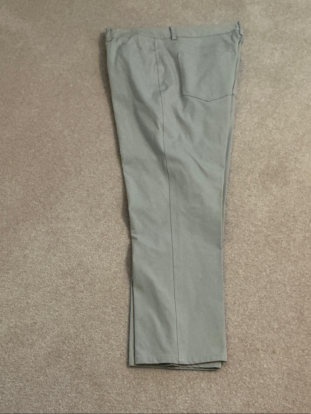 Peace of Cloth Women's Cropped Pants - Light Gray